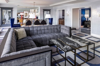 Palace Premium Suite King