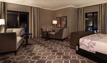 Augustus Premium Suite, 1 King Bed (Newly Renovated)
