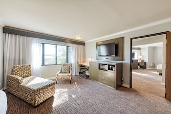 Suite, Multiple Beds, Non Smoking