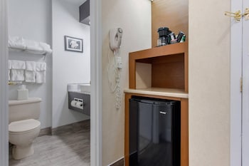 Two Double Beds, Non-Smoking