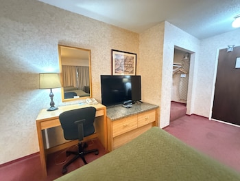 Room, Multiple Beds, Non Smoking