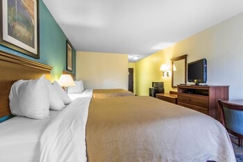 Standard Room, 2 Queen Beds, Non Smoking