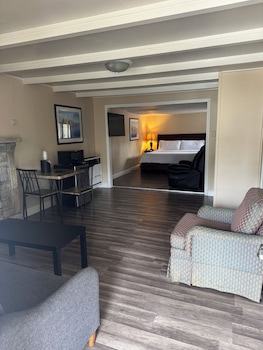Standard Suite