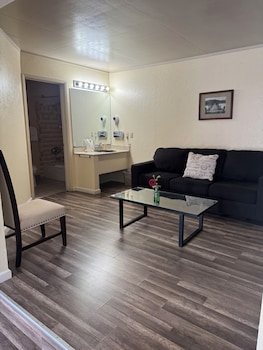 Standard Suite