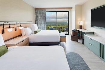 Room, 2 Queen Beds (Ocean, Renovated)