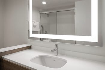 Standard Room, 2 Queen Beds