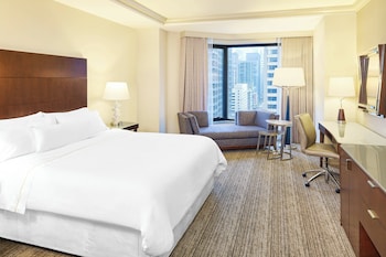 Traditional Room, 1 King Bed (Mobility/Hearing Accessible, Tub)