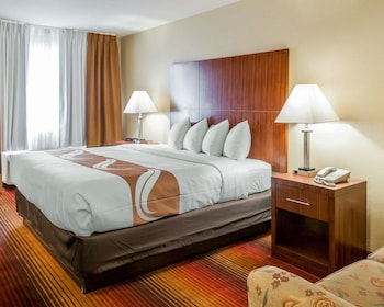 Standard Room, 1 King Bed, Smoking