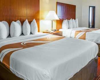 Standard Room, 2 Queen Beds, Smoking