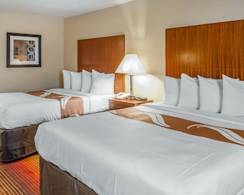 Standard Room, 2 Queen Beds, Smoking