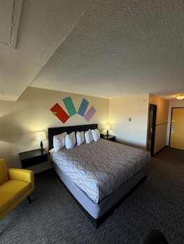 Deluxe Suite, 1 King Bed