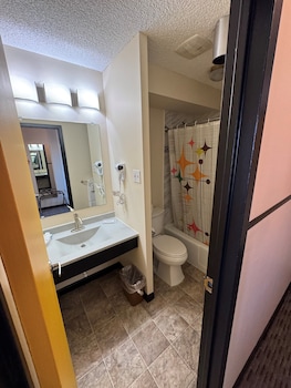 Deluxe Suite, 1 King Bed