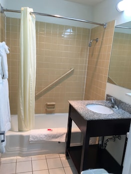 Standard Room, 1 King Bed, Non Smoking