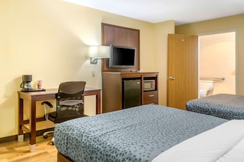 Standard Room, 2 Queen Beds, Non Smoking