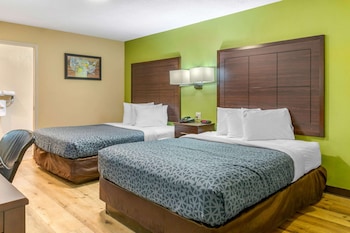 Standard Room, 2 Queen Beds, Non Smoking