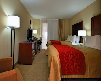 Room, 2 Double Beds, Non Smoking, Pool View