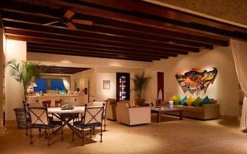 Three Bedroom Transpeninsular Penthouse Rooftop Signature Residence