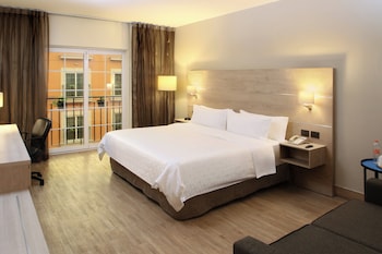 Standard Room, 1 King Bed