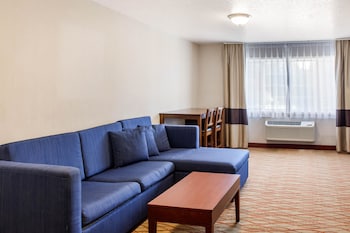Suite, 1 King Bed, Non Smoking, Jetted Tub