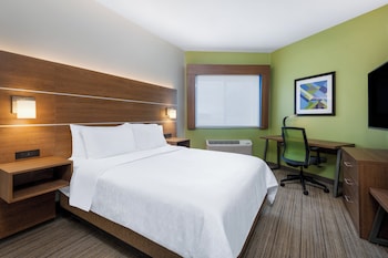 Standard Room, 1 Queen Bed, Accessible