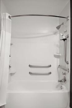 Suite, 1 King Bed with Sofa bed, Hearing Accessible (Accessible Bathtub)