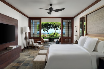 Superior Suite, 1 Bedroom, Golf View (Ocean Golf View)