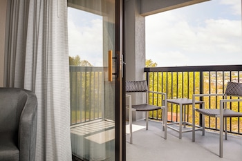 Room, 2 Queen Beds, Balcony