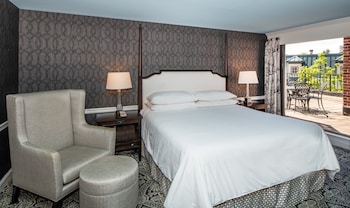 Room, 1 King Bed, Balcony