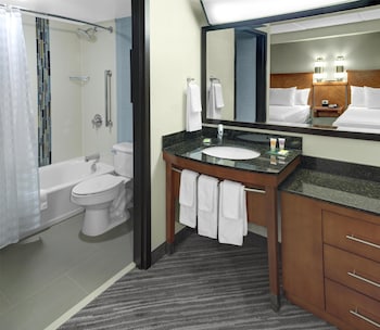 Room, Multiple Beds