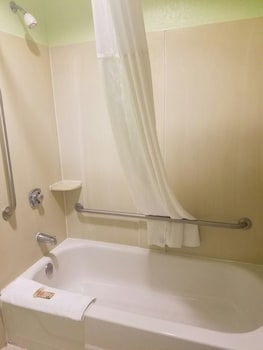 Standard Room, 1 King Bed, Accessible