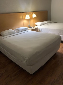 Standard Room, 2 Queen Beds, Non Smoking