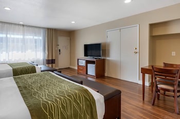 Standard Room, 2 Queen Beds, Non Smoking