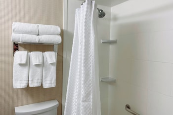 Room, 1 King Bed (Mobility Accessible, Tub)