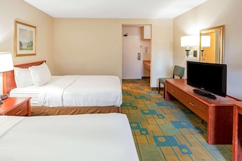 Deluxe Room, 2 Double Beds, Non Smoking