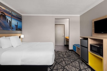 Deluxe Room, 1 King Bed, Non Smoking