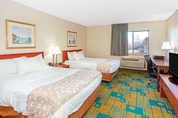 Deluxe Room, 2 Double Beds, Non Smoking