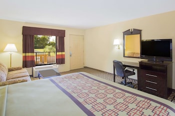 Suite, 1 King Bed, Non Smoking