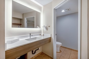 Standard Room, 1 King Bed, Non Smoking, Refrigerator & Microwave