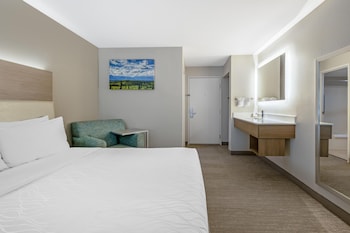 Standard Room, 2 Queen Beds, Non Smoking, Refrigerator & Microwave