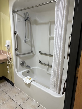 Room, 2 Queen Beds, Accessible, Non Smoking (Mobility, Tub w/ Grab Bars)