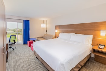 Standard Room, 1 King Bed, Balcony, City View