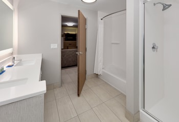 Suite, 2 Bedrooms