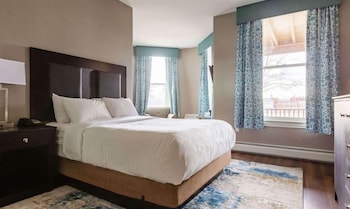 Traditional Suite, 1 Queen Bed