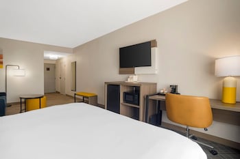 Suite, 1 King Bed, Non Smoking
