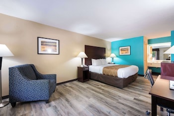 Standard Room, 1 King Bed, Smoking