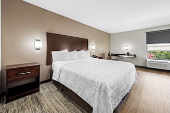 Superior Room, 1 King Bed (Smoke Free)