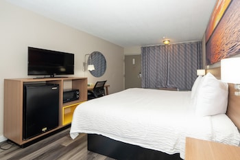 Deluxe Room, 1 King Bed, Non Smoking