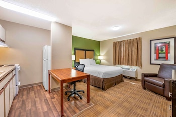 Studio, 1 Queen Bed, Non Smoking