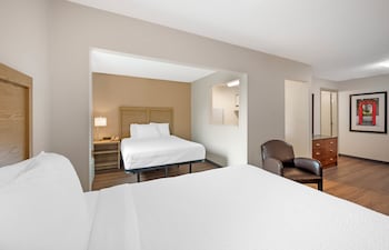 Standard Studio, 2 Queen Beds, Non Smoking