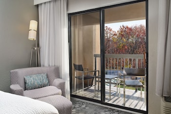 Room, 2 Double Beds, Balcony